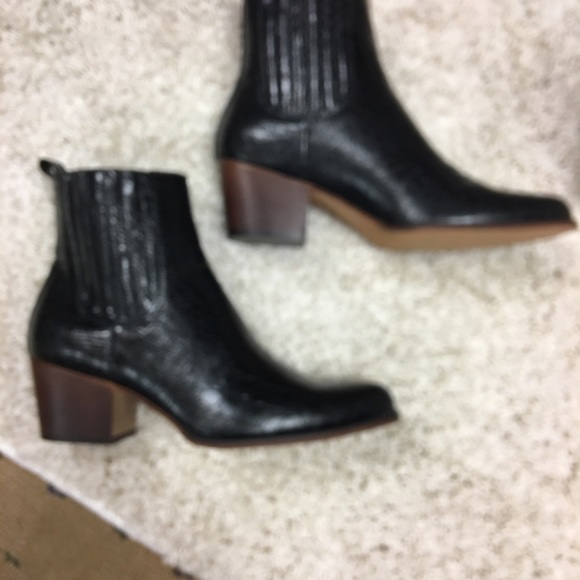 Booties - Picture 4 of 8